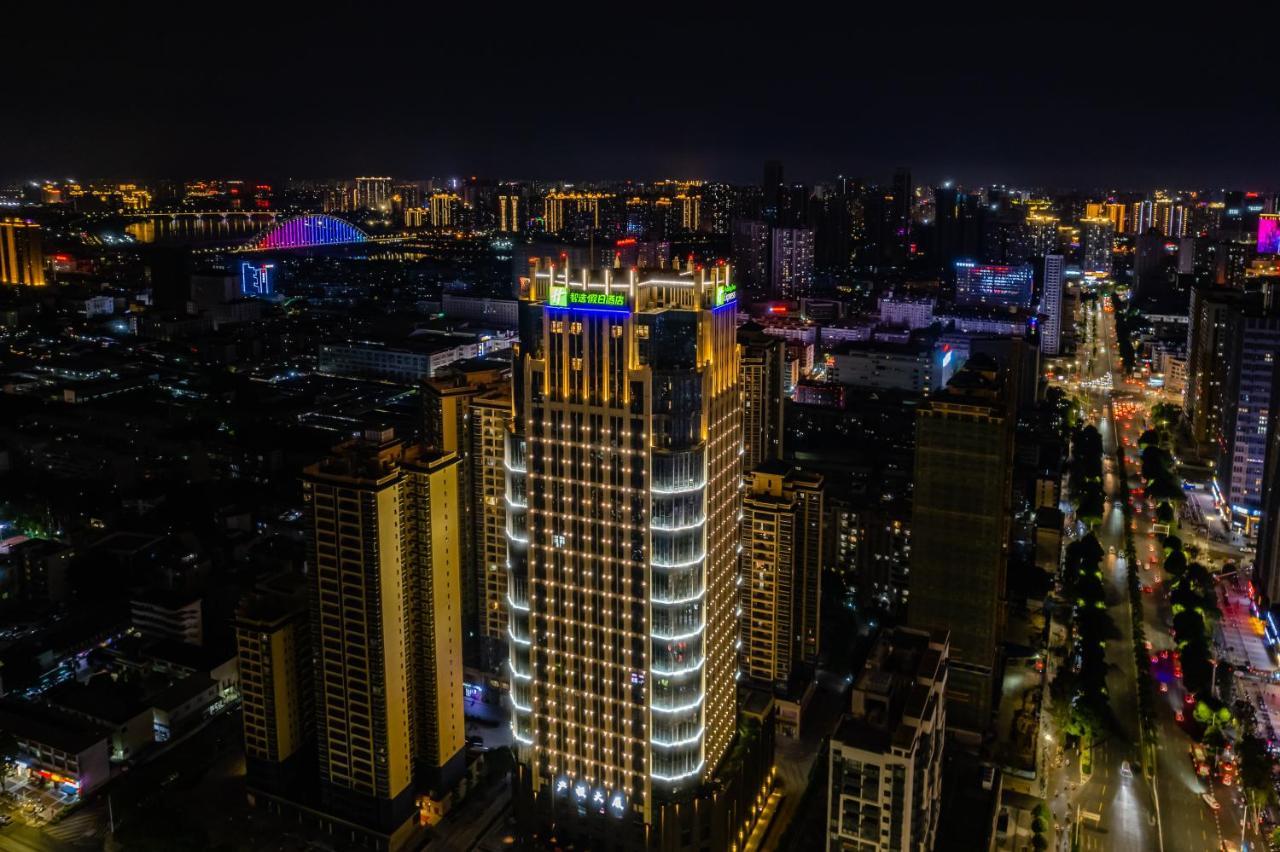 Holiday Inn Express Nanning Jiangnan By Ihg エクステリア 写真